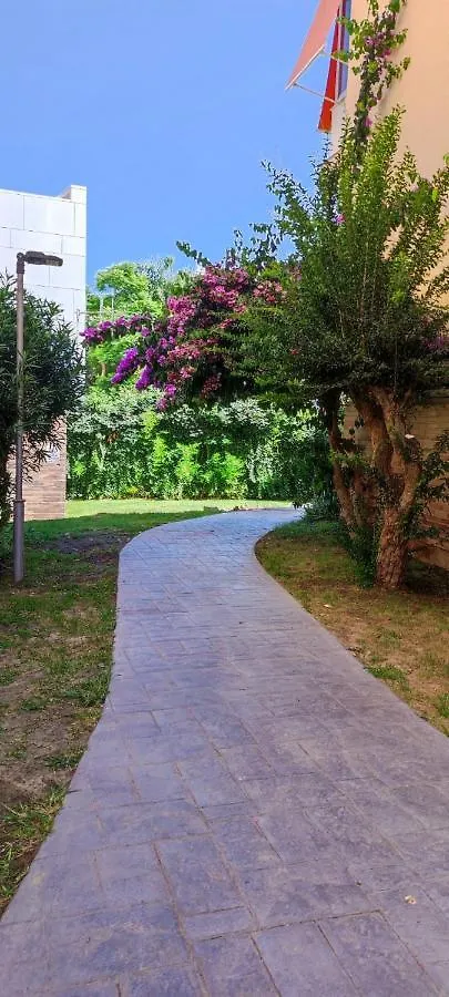 Carlos Beach Ground Floor Apartment & Parking Torremolinos