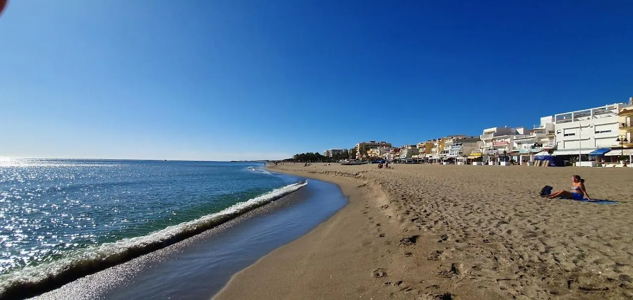 Carlos Beach Ground Floor Apartment & Parking 토레몰리노스